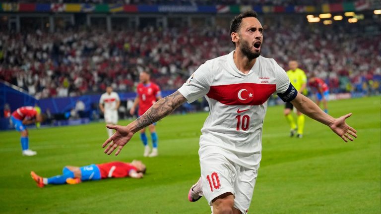 EURO 2024: Türkiye, Çek Cumhuriyeti'ni 2-1 yenerek son 16 turuna yükseldi