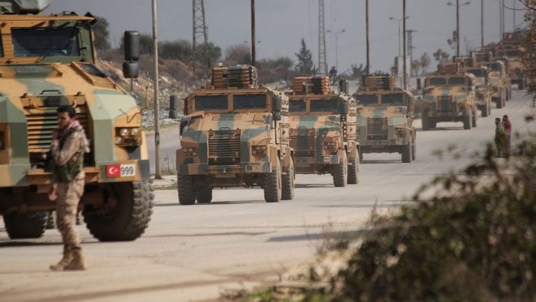 Türk Silahlı Kuvvetleri Suriye'deki olası saldırı girişimlerine karşı teyakkuza geçti
