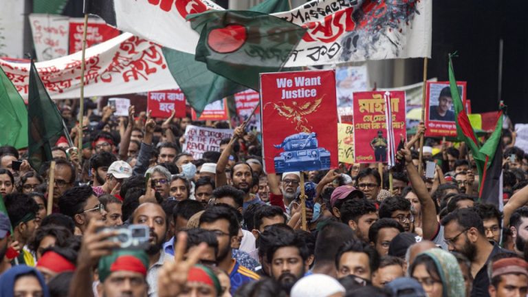 Bangladeş'teki protestolarda iki kişi öldü, onlarca kişi yaralandı