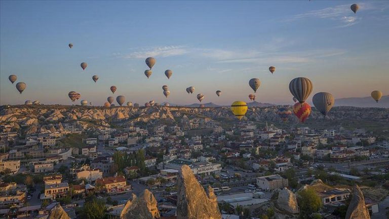 Kapadokya nerede ve oraya nasıl gidilir? Kapadokya'da gezilecek yerler nerelerdir ve neler yapılır?