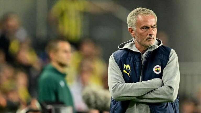 Son dakika spor haberleri | Jose Mourinho: 11 puana ihtiyacımız var! Mourinho'nun açıklaması